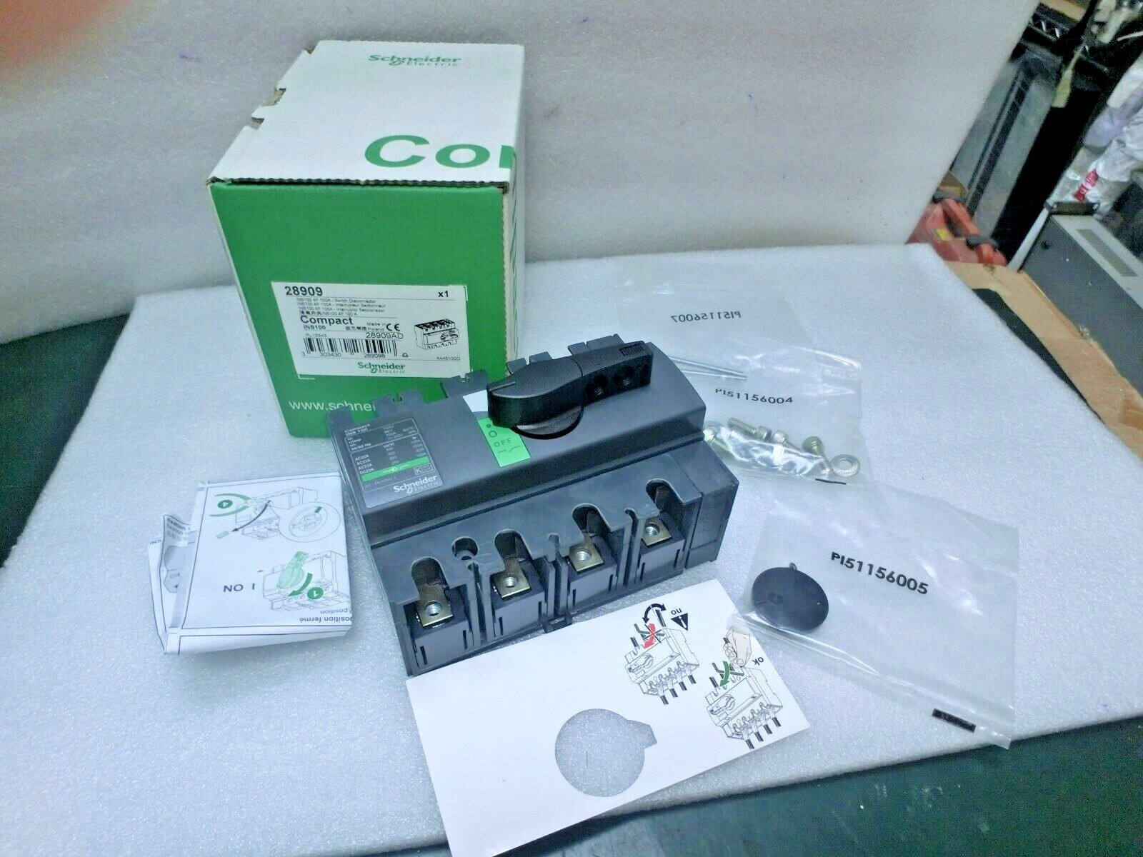 Interrupteur sectionneur Interpact INS100 4P 100 A Interrupteur sectionneur Interpact INS100 4P 100 A