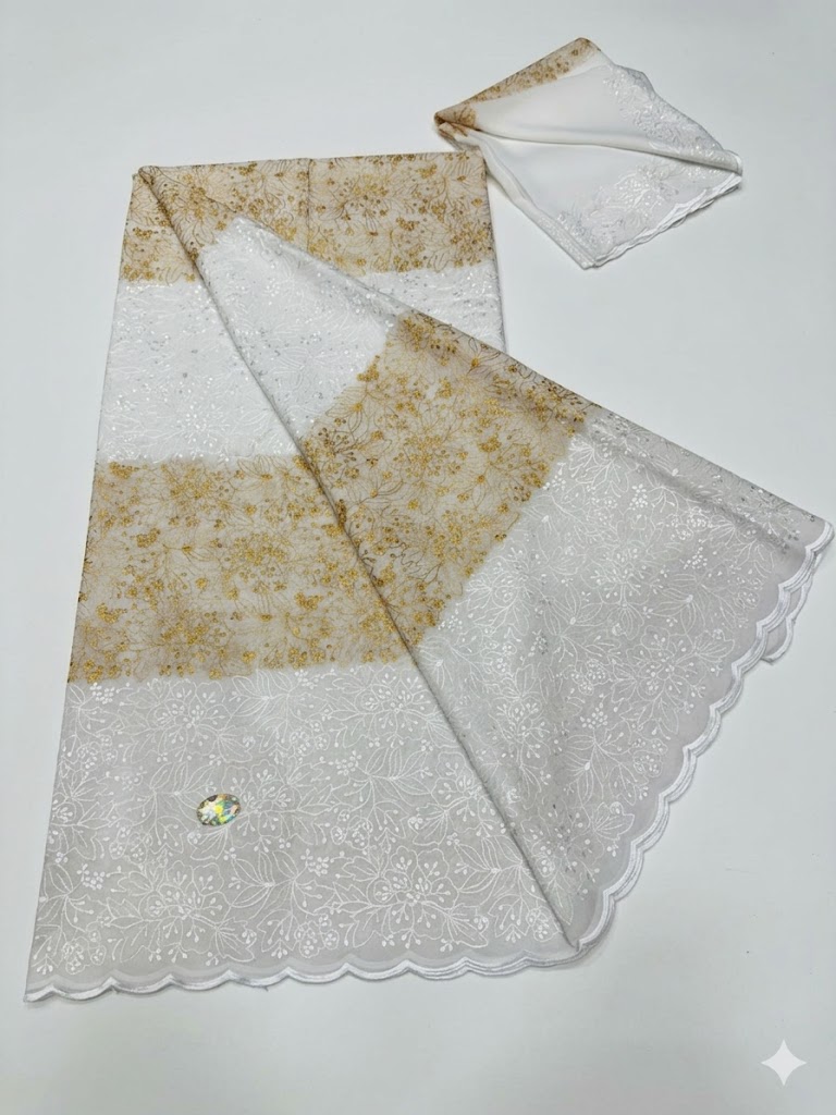 voile brodé blanc et or 3